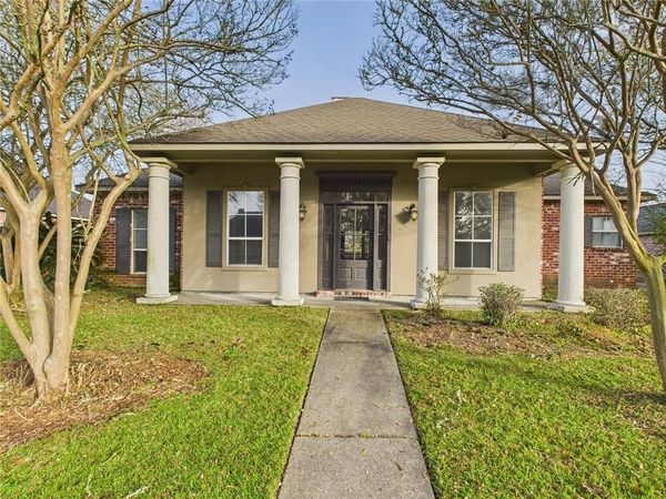12563 STUTGART Avenue , Baton Rouge, LA 70816