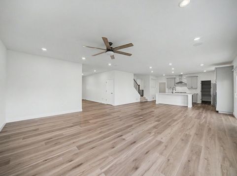 Main Photo