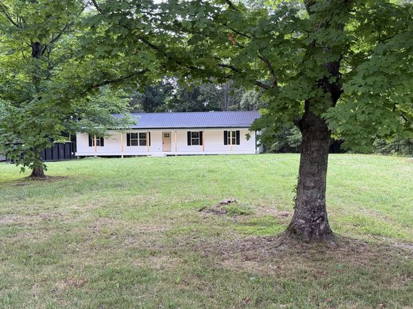 529 Hickory Hill Rd , Shelbyville, TN 37160