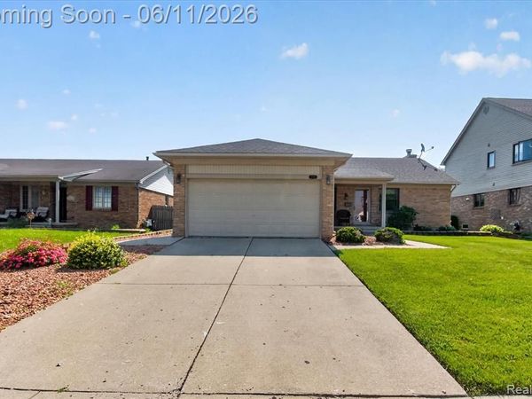 15125 Churchill Street, Southgate, MI 48195