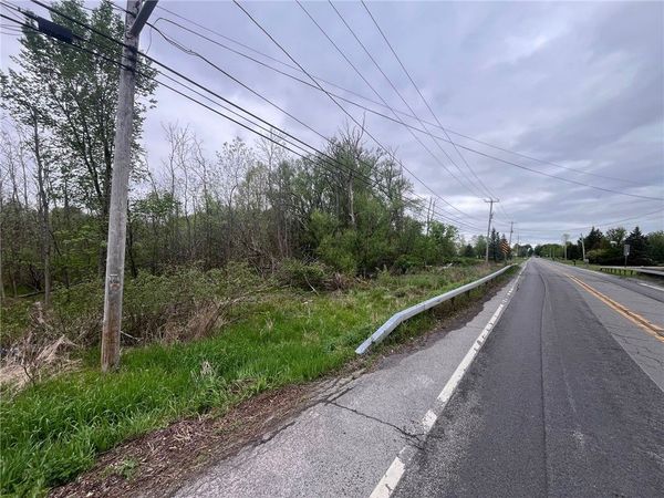 5670 Thompson Road , Clarence Center, NY 14032