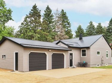 919 Pine Grove Road, Staples, MN 56479