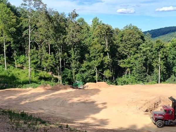 185 Walker Ln, Livingston, TN 38570