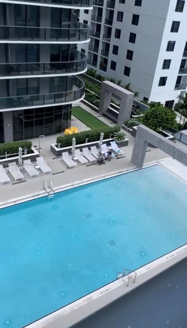 45 SW 9th St , Unit 1407, Miami, FL 33130 Photo