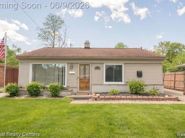 28111 BRENTWOOD Street, Southfield, MI 48076