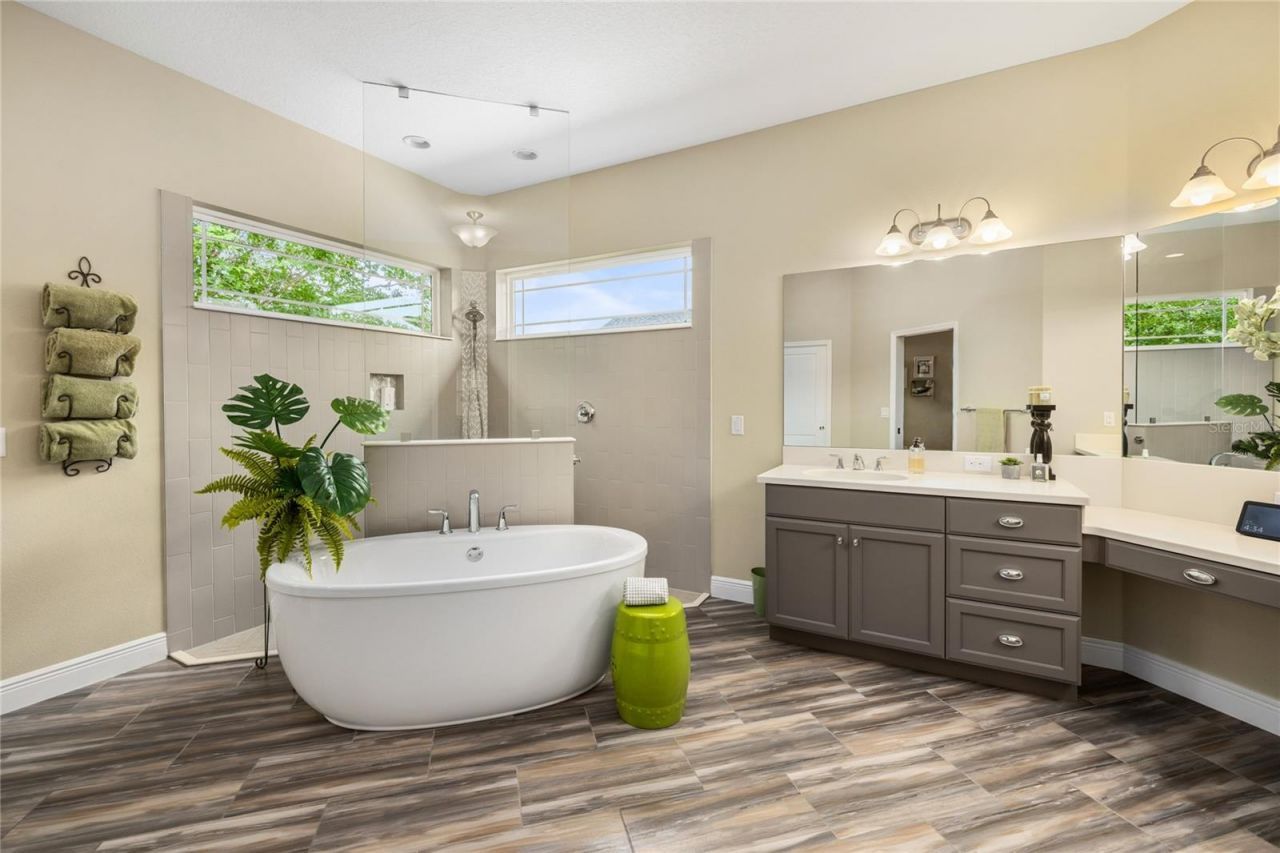 1097 Sugar Loaf Key Loop , Lady Lake, FL 32159 Photo