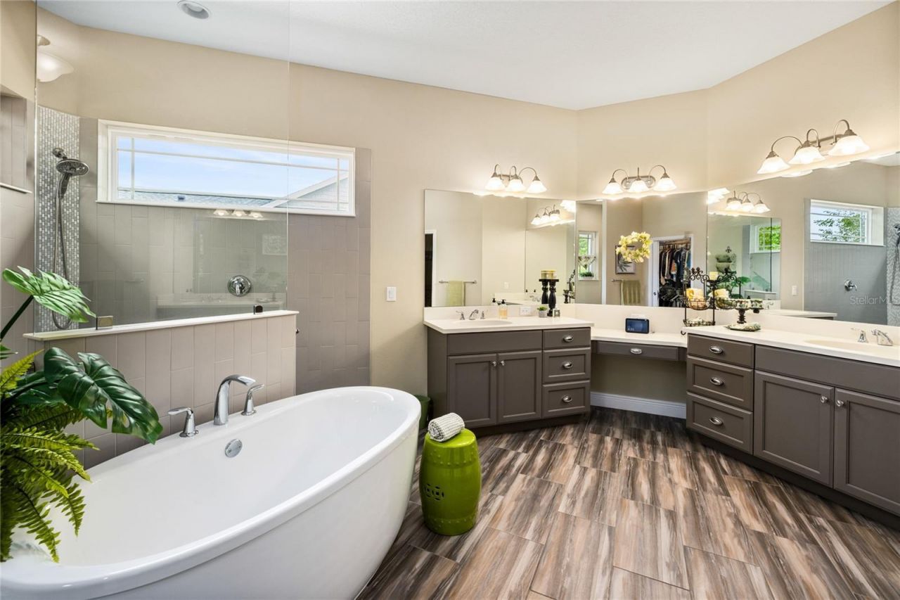 1097 Sugar Loaf Key Loop , Lady Lake, FL 32159 Photo