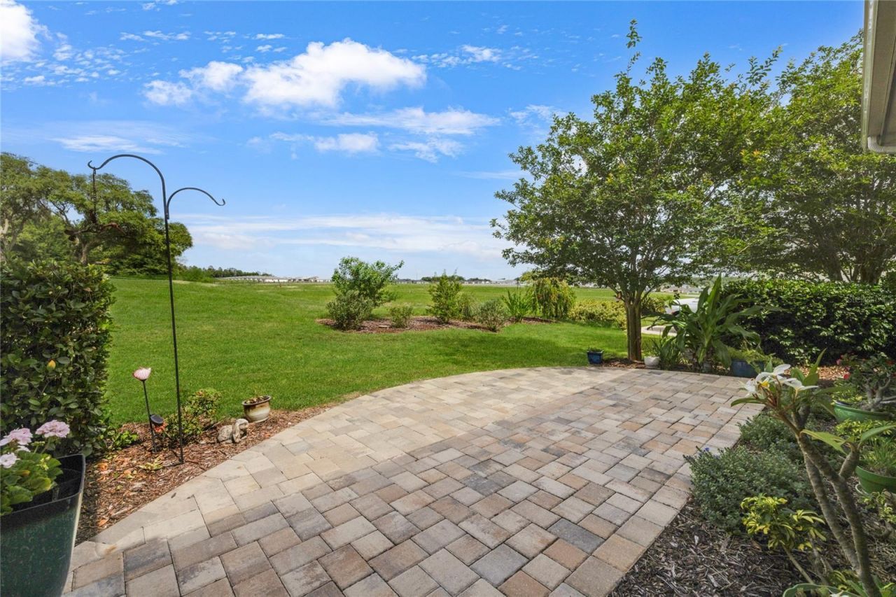 1097 Sugar Loaf Key Loop , Lady Lake, FL 32159 Photo