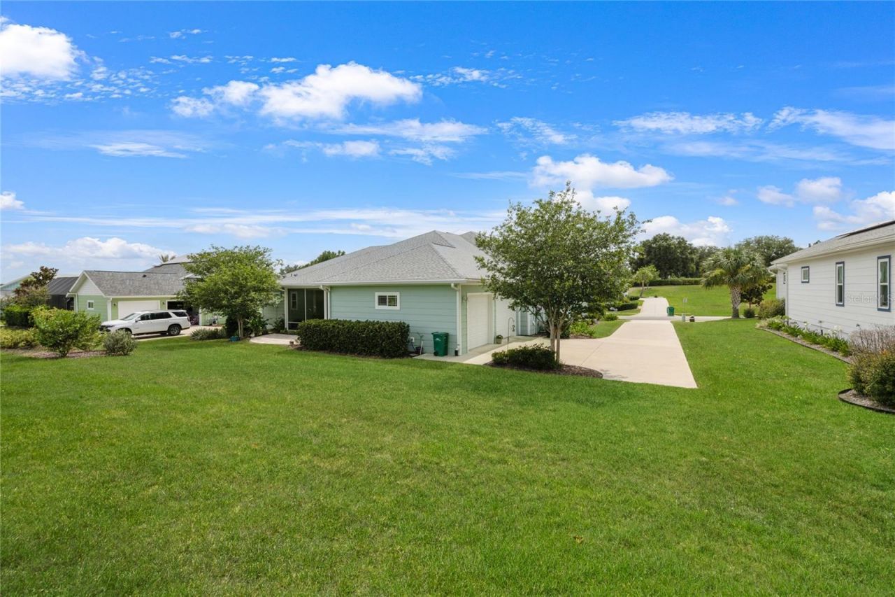 1097 Sugar Loaf Key Loop , Lady Lake, FL 32159 Photo