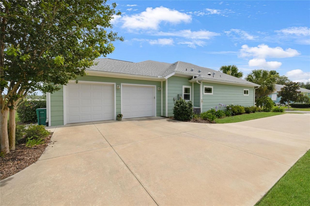 1097 Sugar Loaf Key Loop , Lady Lake, FL 32159 Photo