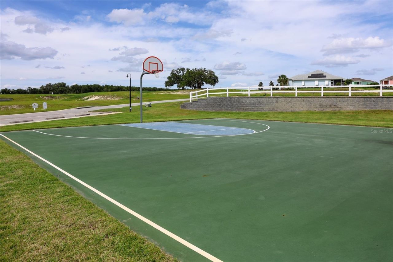 1097 Sugar Loaf Key Loop , Lady Lake, FL 32159 Photo