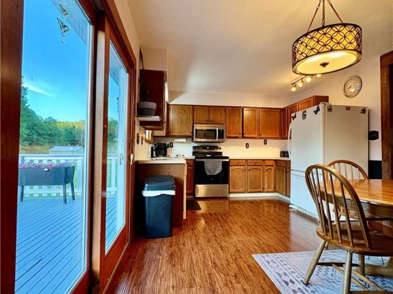 8591 Crow Road , Litchfield, OH 44253 Photo 8