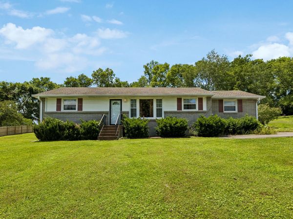 204 Swift Dr, Goodlettsville, TN 37072