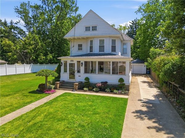 1926 Walnut Boulevard , Ashtabula, OH 44004