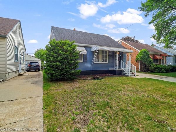 4155 Syracuse Street , Dearborn Heights, MI 48125