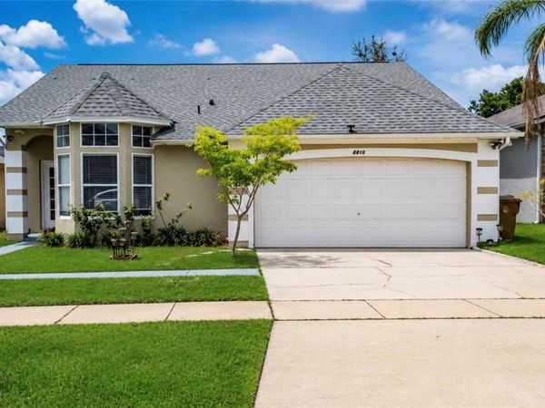 8810 KENSINGTON COURT, KISSIMMEE, FL 34747