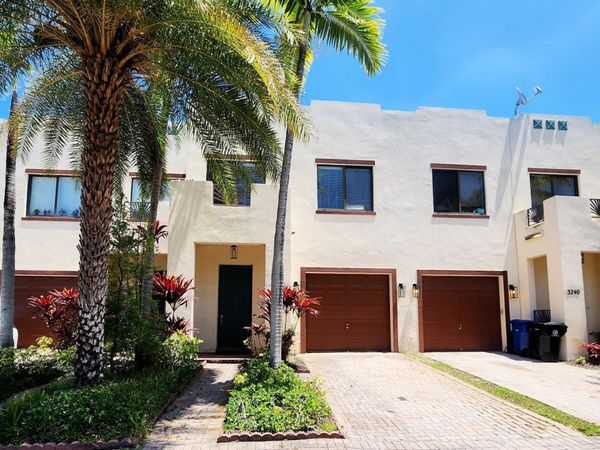 3238 SW 16th Terrace, Unit 3238, Fort Lauderdale, FL 33315