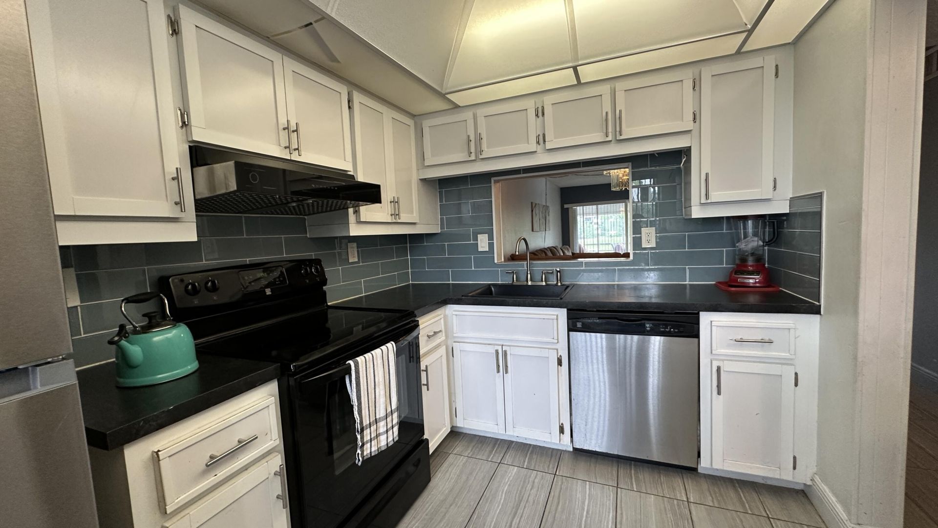 3601 Inverrary Drive, Unit 206, Lauderhill, FL 33319 Photo