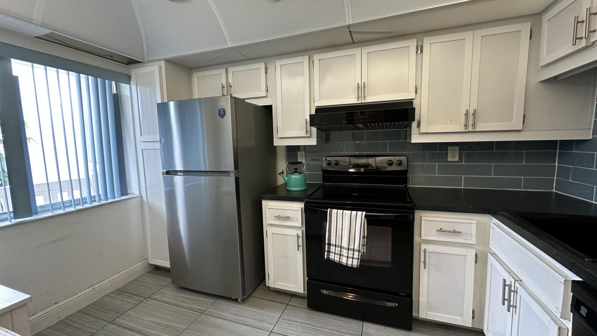 3601 Inverrary Drive, Unit 206, Lauderhill, FL 33319 Photo