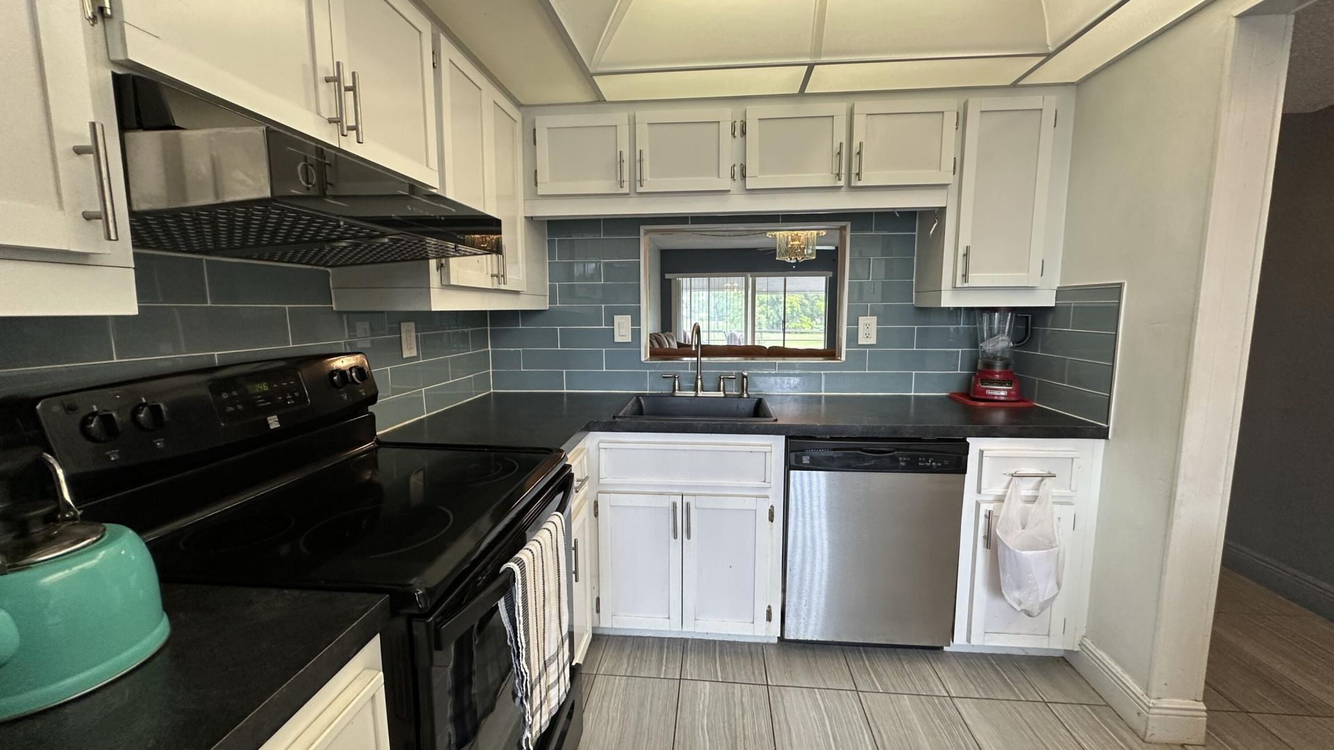 3601 Inverrary Drive, Unit 206, Lauderhill, FL 33319 Photo