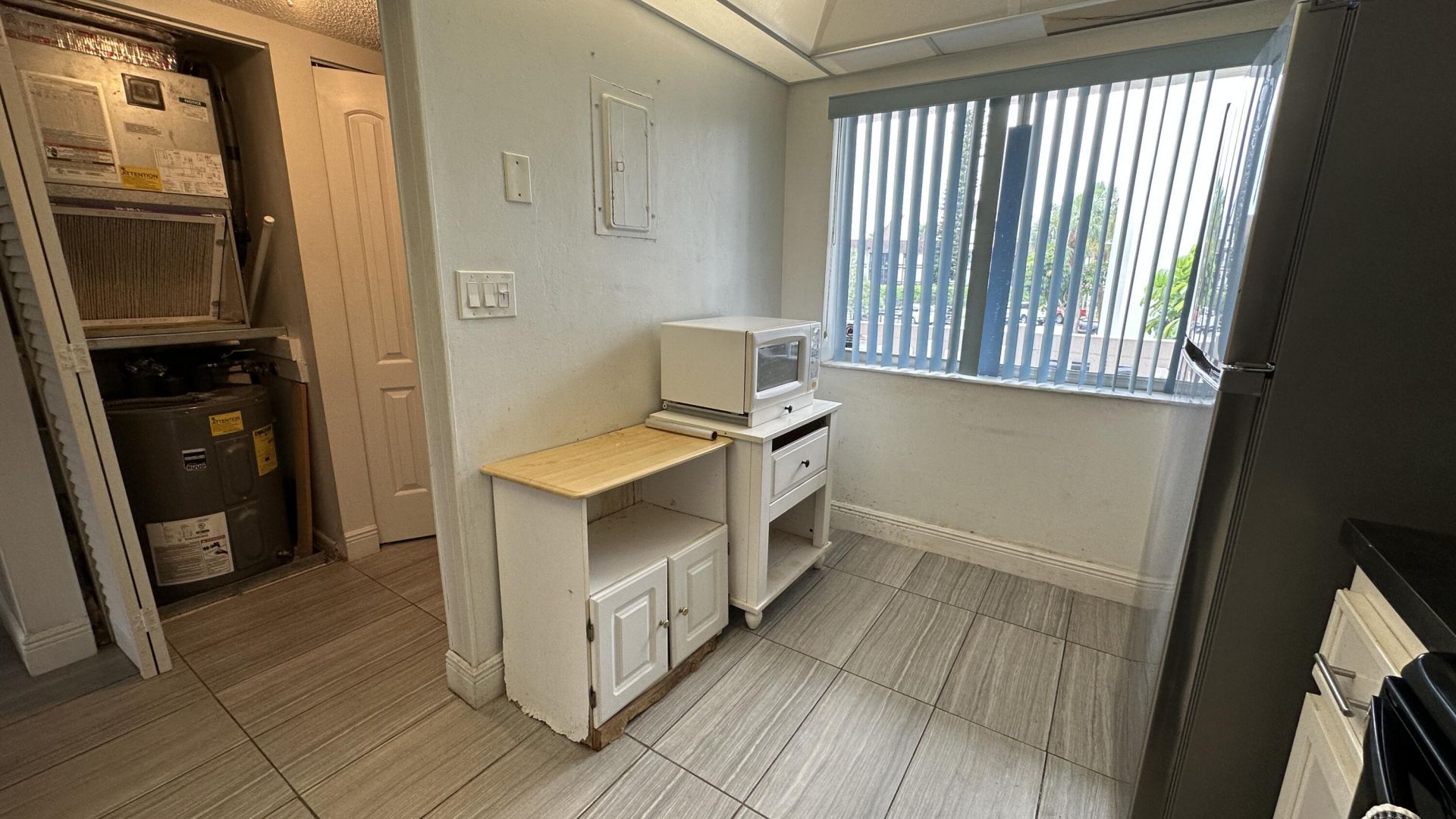 3601 Inverrary Drive, Unit 206, Lauderhill, FL 33319 Photo