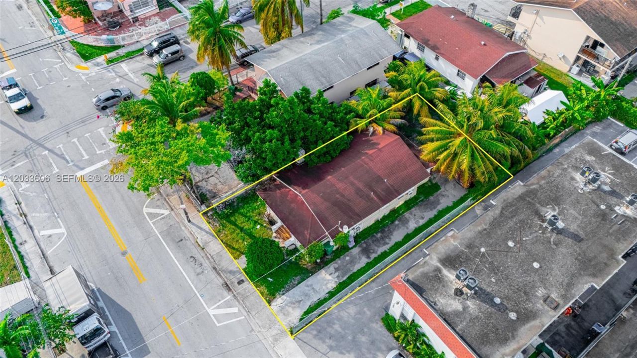 1267 NW 3rd St , Miami, FL 33125 Photo