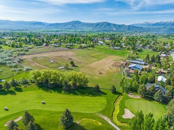 308 PINE CANYON RD N, Unit 14-387, Midway, UT 84049
