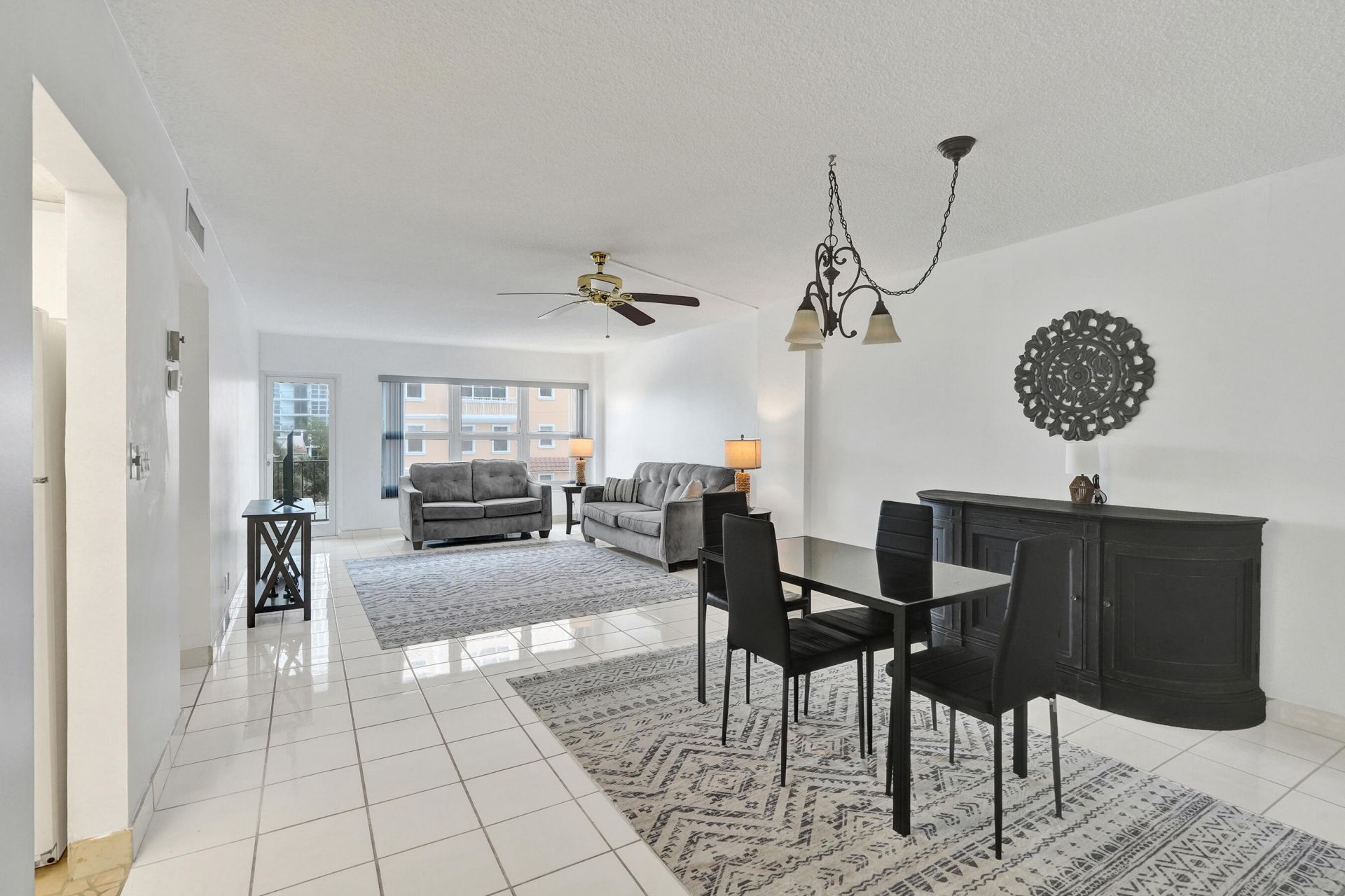 405 N Ocean  Boulevard, Unit 305, Pompano Beach, FL 33062 Photo