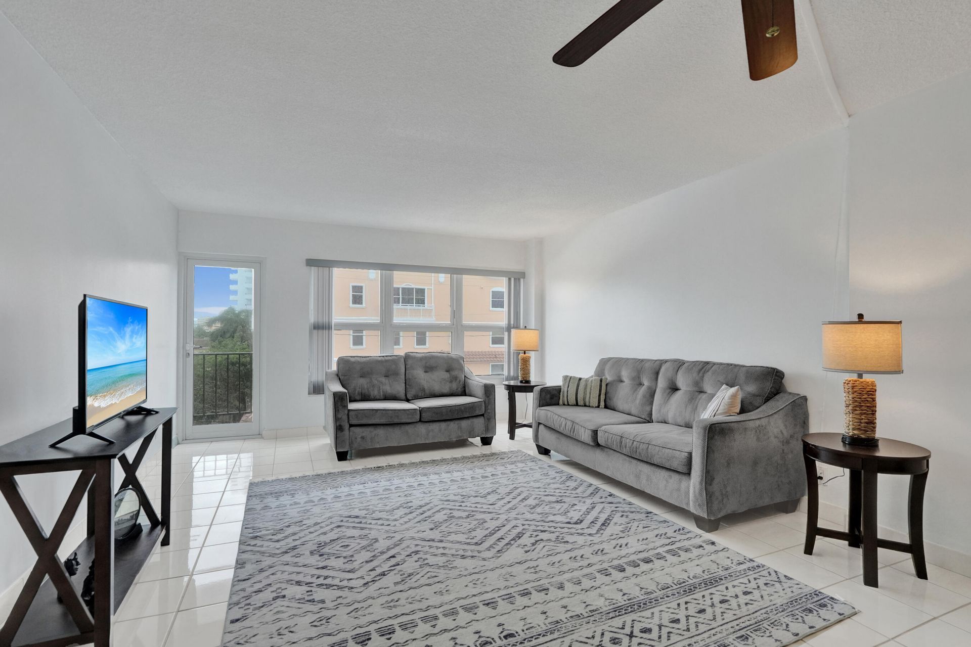 405 N Ocean  Boulevard, Unit 305, Pompano Beach, FL 33062 Photo