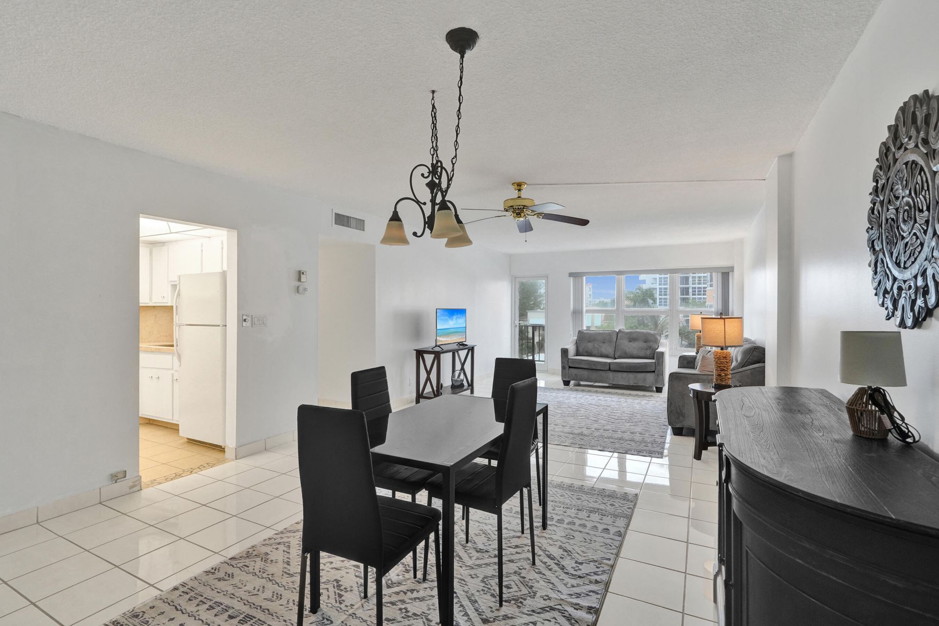 405 N Ocean  Boulevard, Unit 305, Pompano Beach, FL 33062 Photo