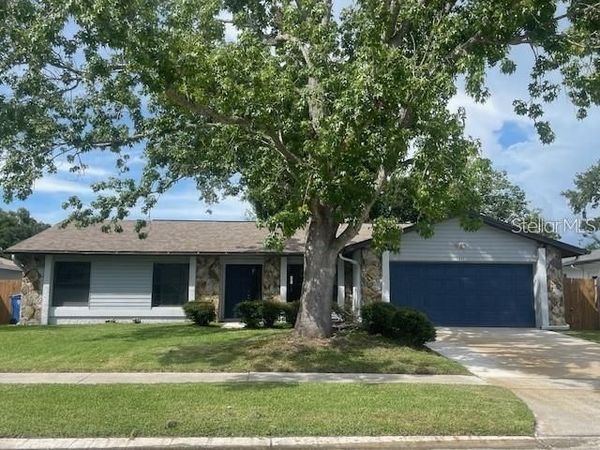 4421 RANCHWOOD LANE , TAMPA, FL 33624