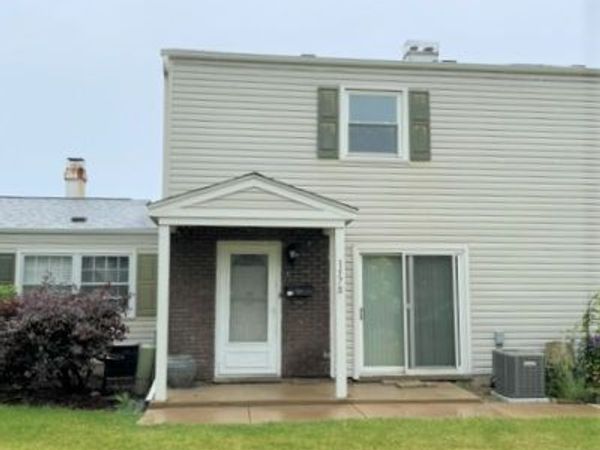 157 Peter Court , Unit B, Bartlett, IL 60103