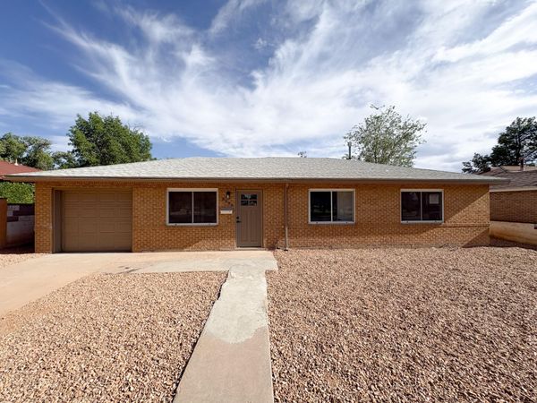 5606 Hannett Avenue NE, Albuquerque, NM 87110