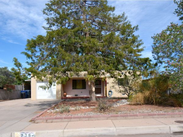 236 Laguayra Drive NE, Albuquerque, NM 87108
