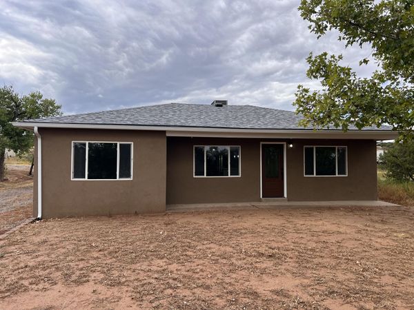 96 Skyline Drive, Edgewood, NM 87015