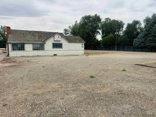 2325 American Legion Blvd., Mountain Home, ID 83647