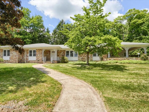 1755 CLINTON Avenue , Coal Township, PA 17866