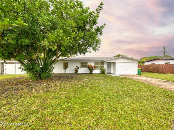 813 7th Street , Merritt Island, FL 32953