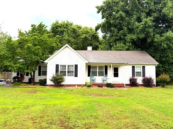 1531 Jarratt Dr, Rockvale, TN 37153