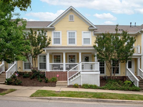 7111 Lenox Village Dr , Nashville, TN 37211