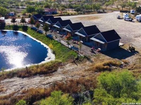 1419 Rosita Valley Drive, Eagle Pass, TX 78852