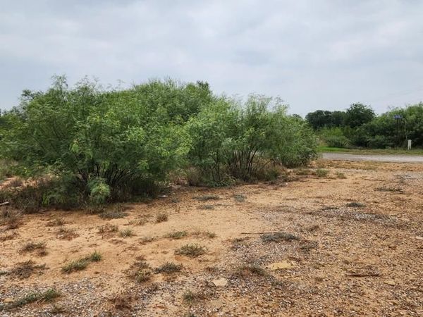 5275 S US HWY 83, Asherton, TX 78827