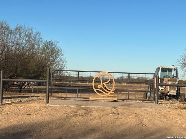 0000 Silver Bridge Rd, Quemado, TX 78877