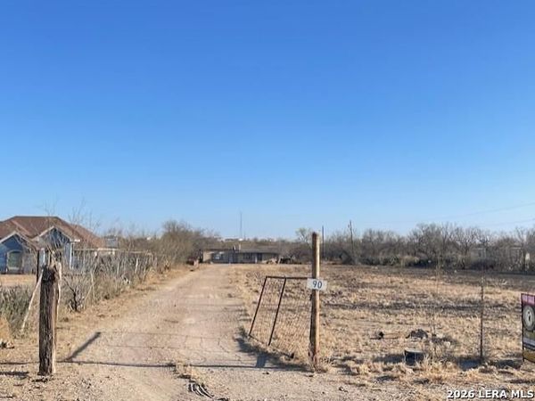 90 County Road 251, Eagle Pass, TX 78852