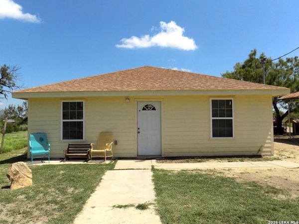 220 CALLE ESCUELA, El Indio, TX 78860