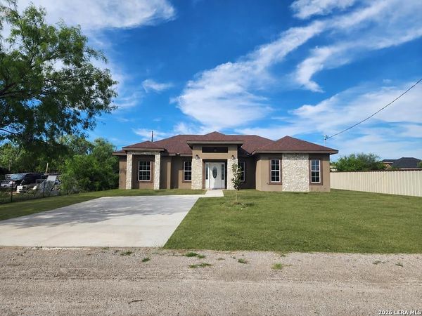 69 WINDMILL DRIVE, Unit N/A, Eagle Pass, TX 78852