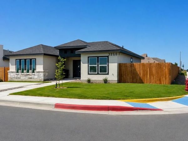 3268 Ethel Dr, Eagle Pass, TX 78852