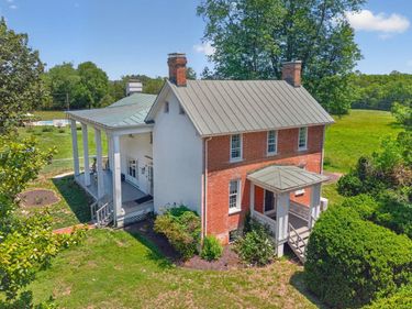 2840 ZION RD, Troy, VA 22947