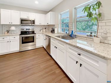 1304 POPLAR ST, Charlottesville, VA 22902