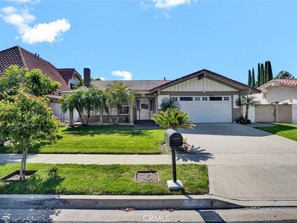15442 Eiffel, Irvine, CA 92604